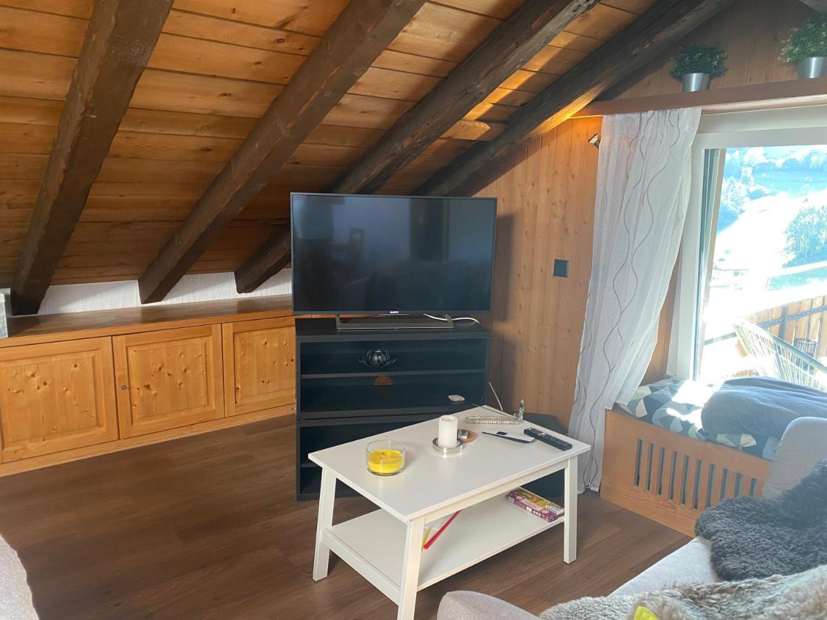 Dachwohnung In Der Mitte Von Laax-Dorf Dış mekan fotoğraf