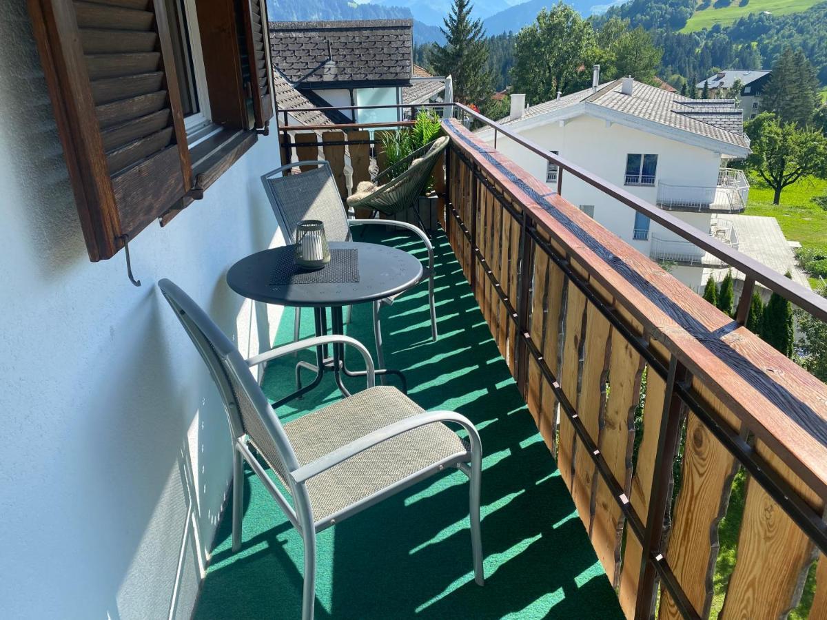 Dachwohnung In Der Mitte Von Laax-Dorf Dış mekan fotoğraf